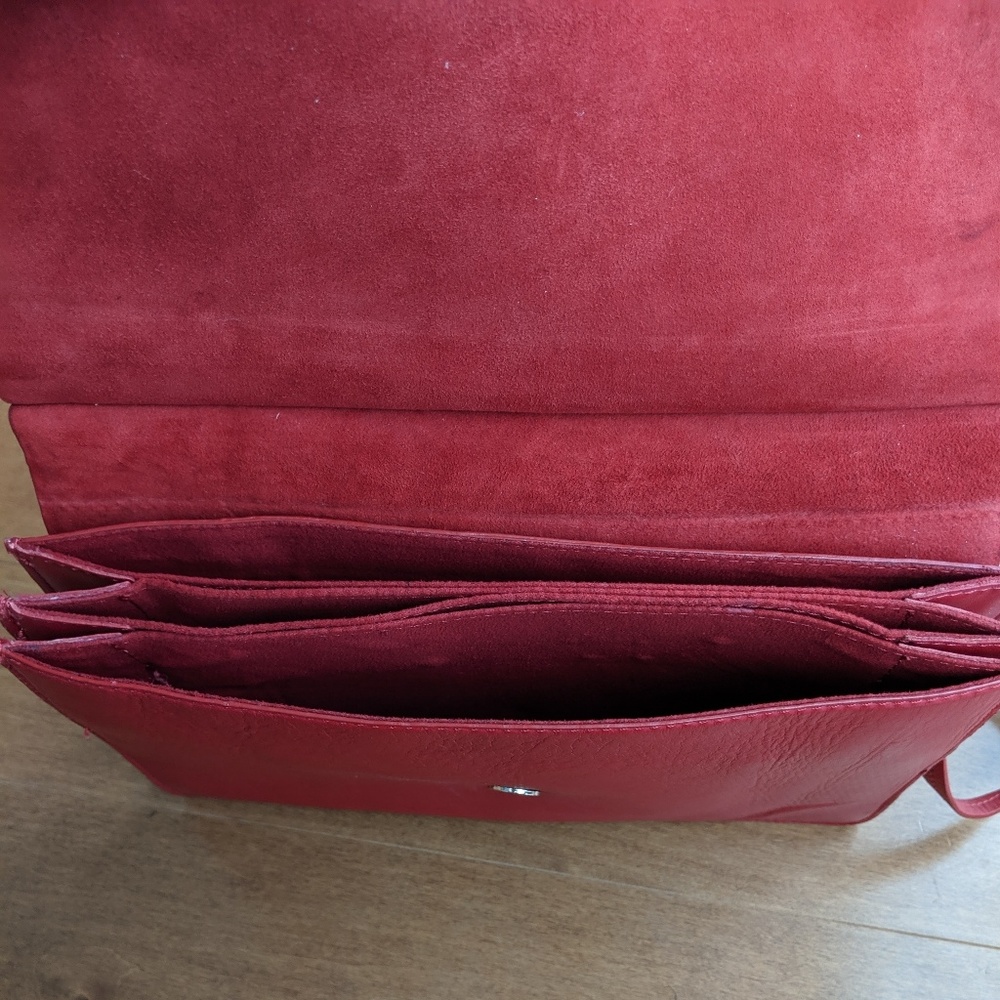 Red leather and suede handbag - Picture 2 of 4